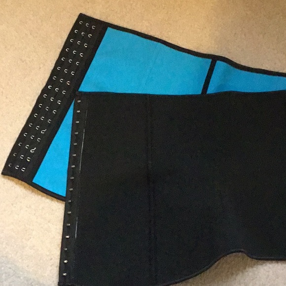 Waist Trainer - Picture 15 of 16